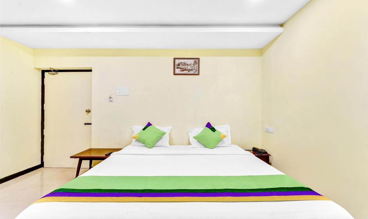 Treebo B Coral, 2 Km From Promenade Beach Hotel ปอนดิเชอรี ภายนอก รูปภาพ